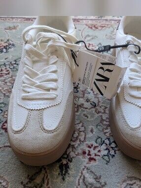 Zara White & Beige Suede-Trim Sneakers